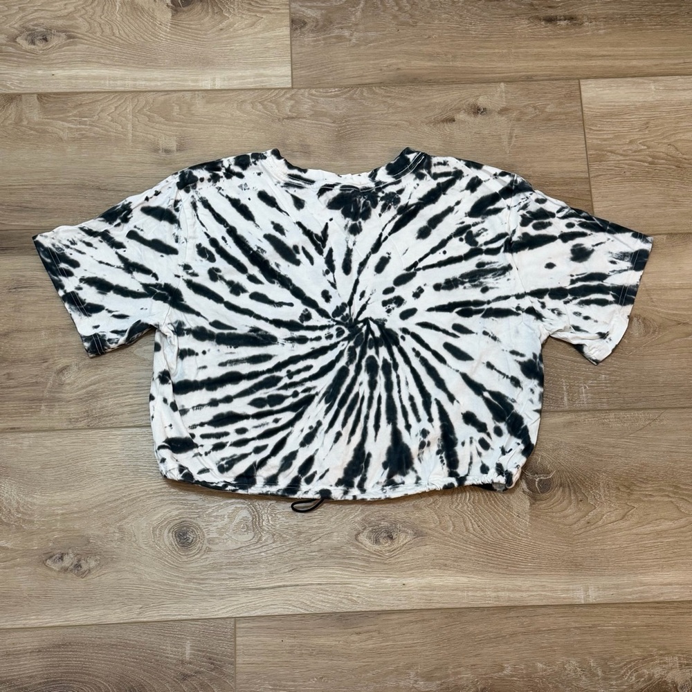 PINK Victoria's Secret Black and White Tie-Dye Tee UCF Knights - Picture 6 of 7